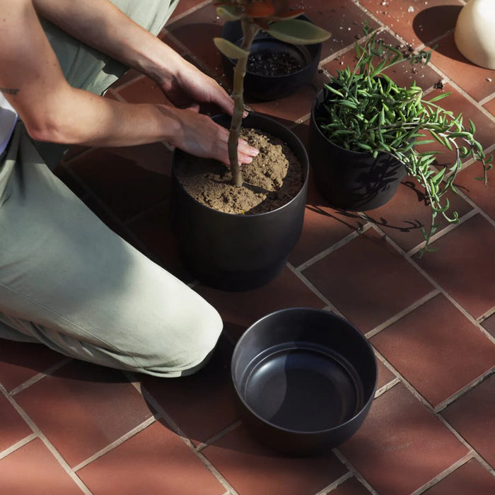 Fable Granite Grey Planter